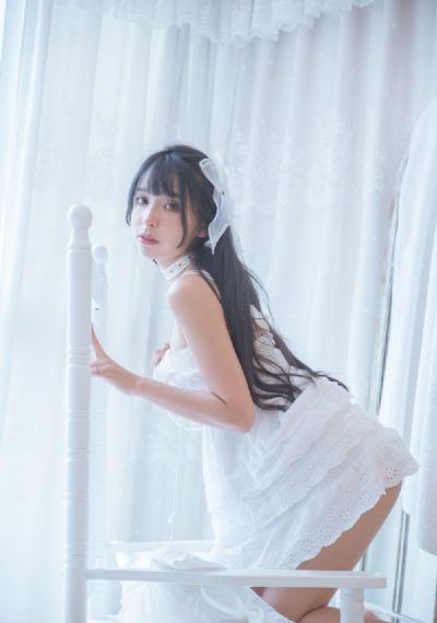 上边一面亲下边一面膜的程序_HD高清在线观看